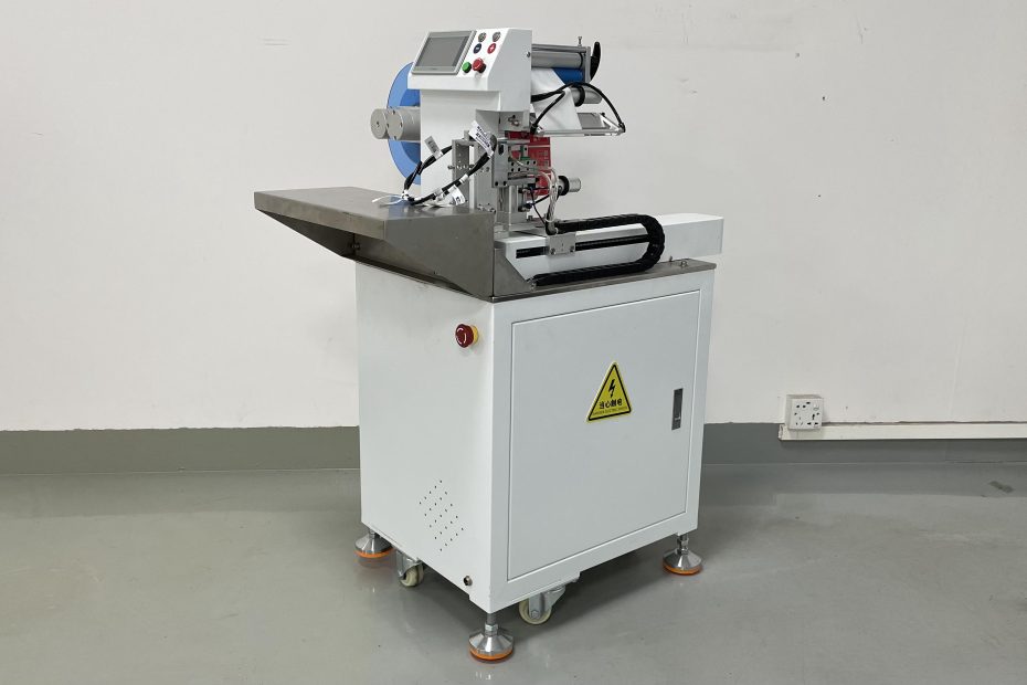 手机充电线贴标机